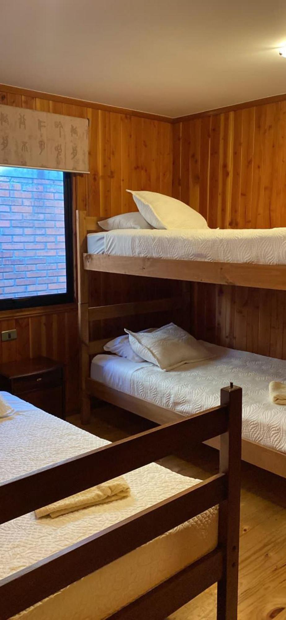 Hotel Pitrufquén Szoba fotó